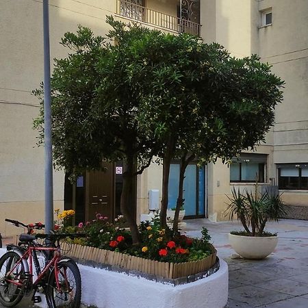 Castell Mar Apartment Roses Ngoại thất bức ảnh