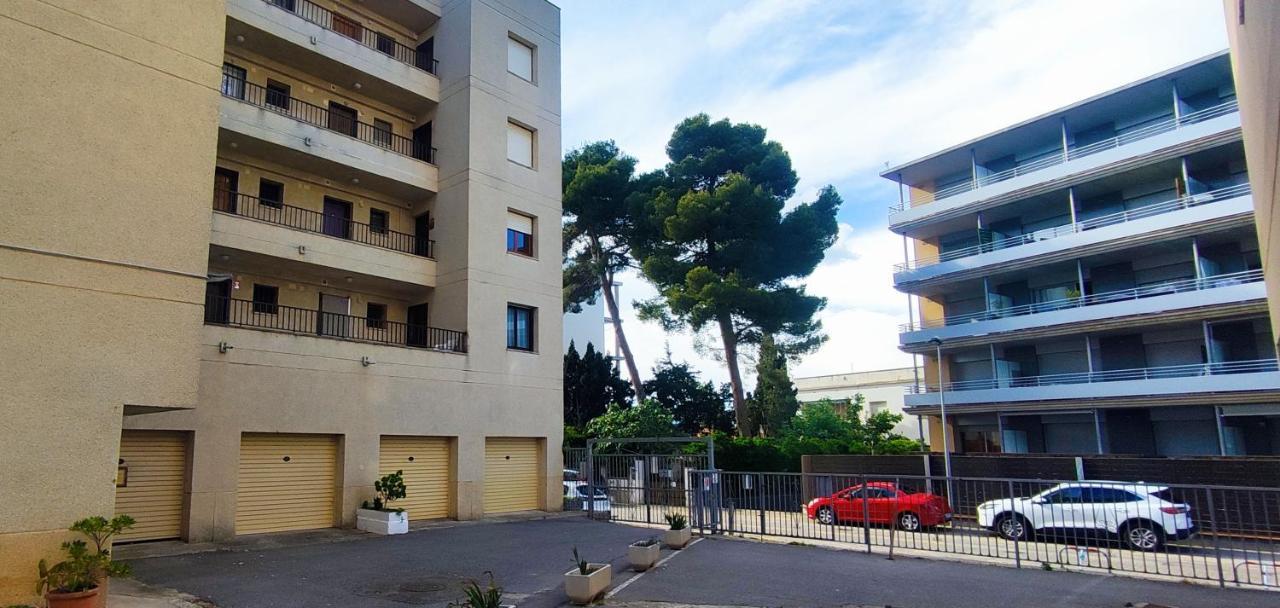 Castell Mar Apartment Roses Ngoại thất bức ảnh